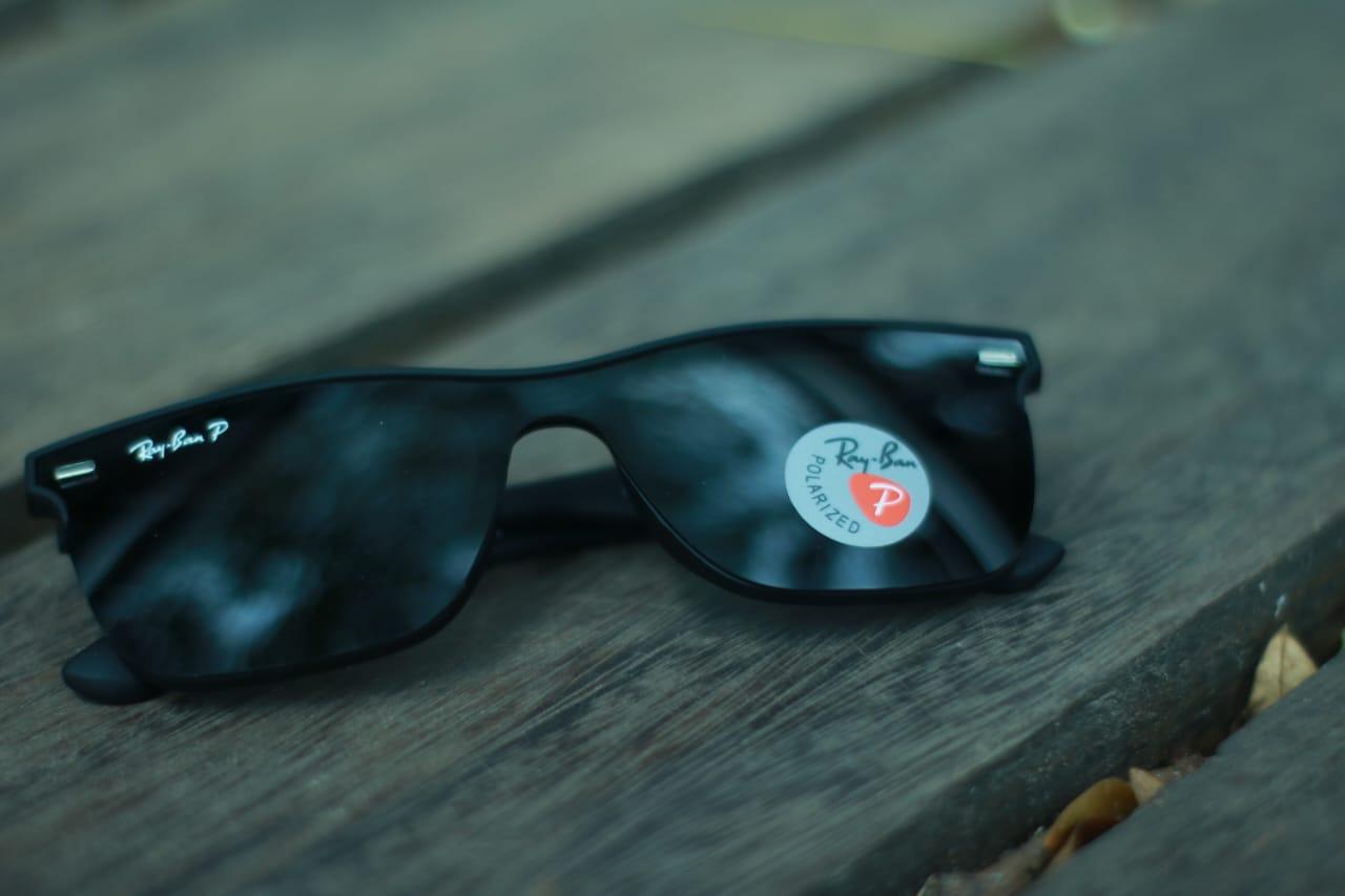 Ray-Ban Polarized Sunglass